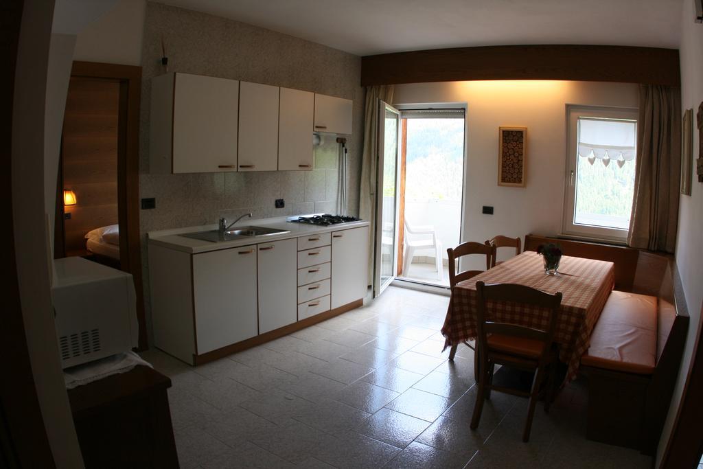A. Paolo Apartments Vigo di Fassa Esterno foto