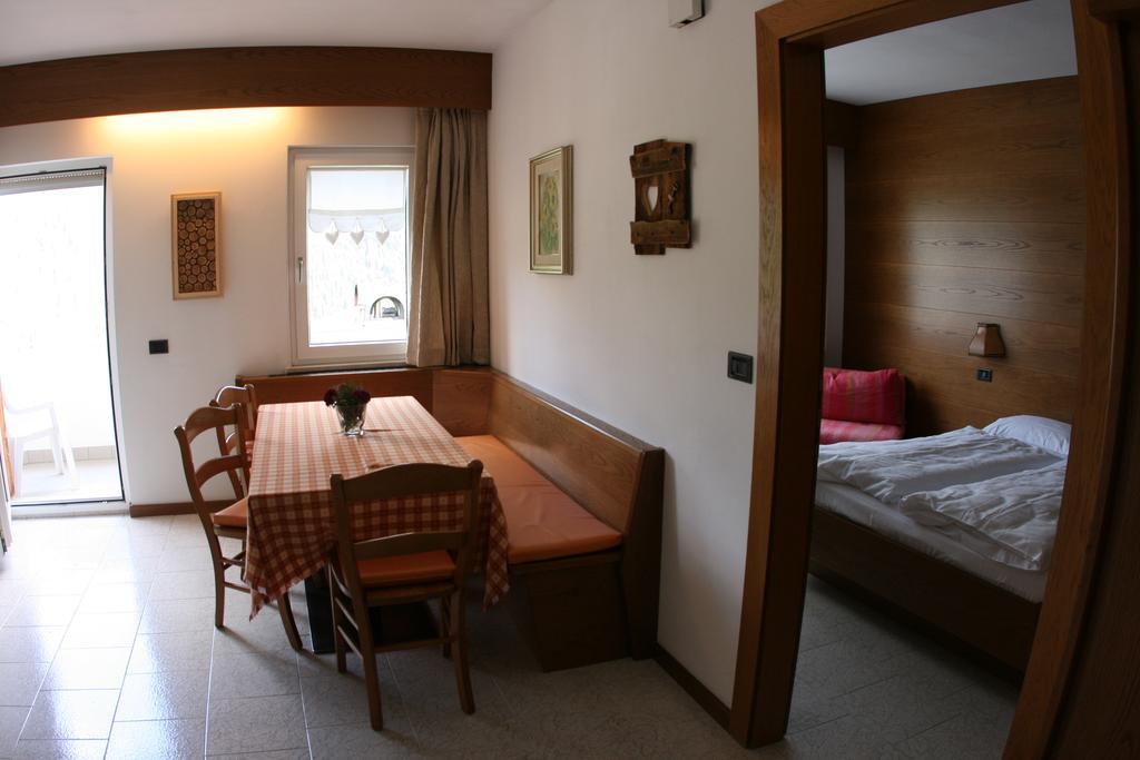 A. Paolo Apartments Vigo di Fassa Esterno foto