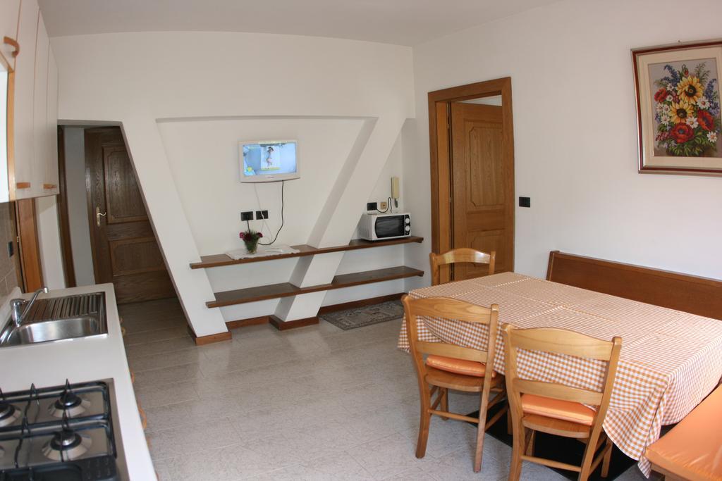 A. Paolo Apartments Vigo di Fassa Esterno foto
